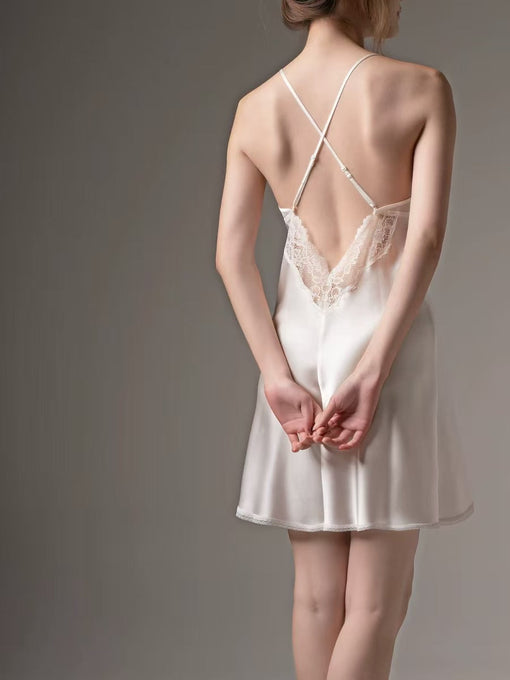 Silk Pillowcase vs Silk Pyjamas: Where Should You Start?