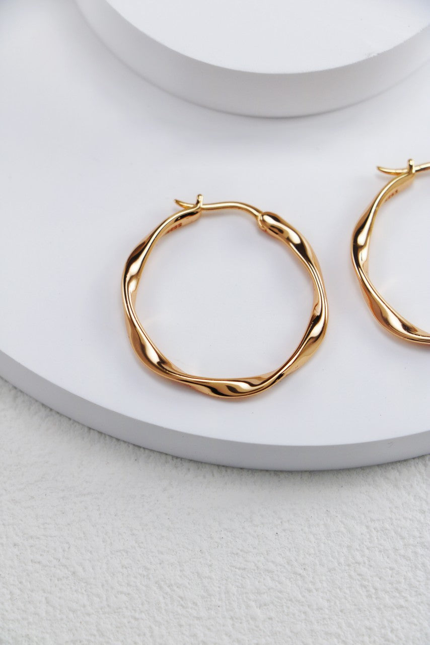 Spiral Grace Hoop Earrings