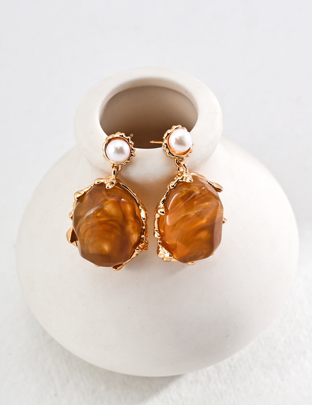 Pearl Resin Luster Drop Earrings