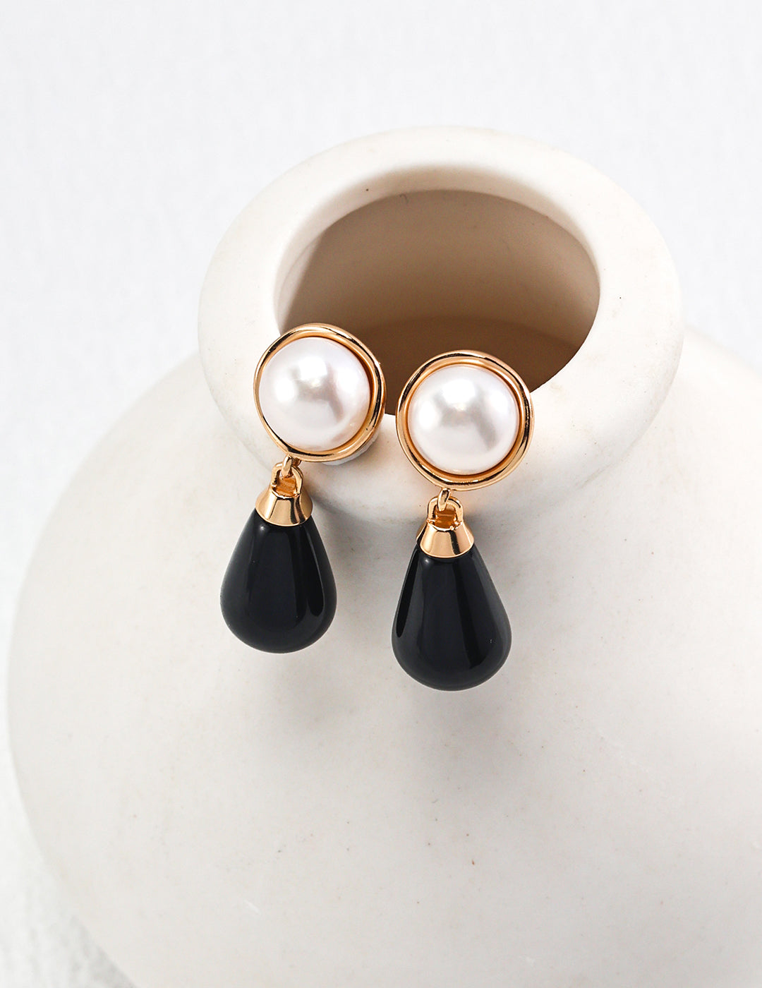 Agate Silhouette Drop Earrings