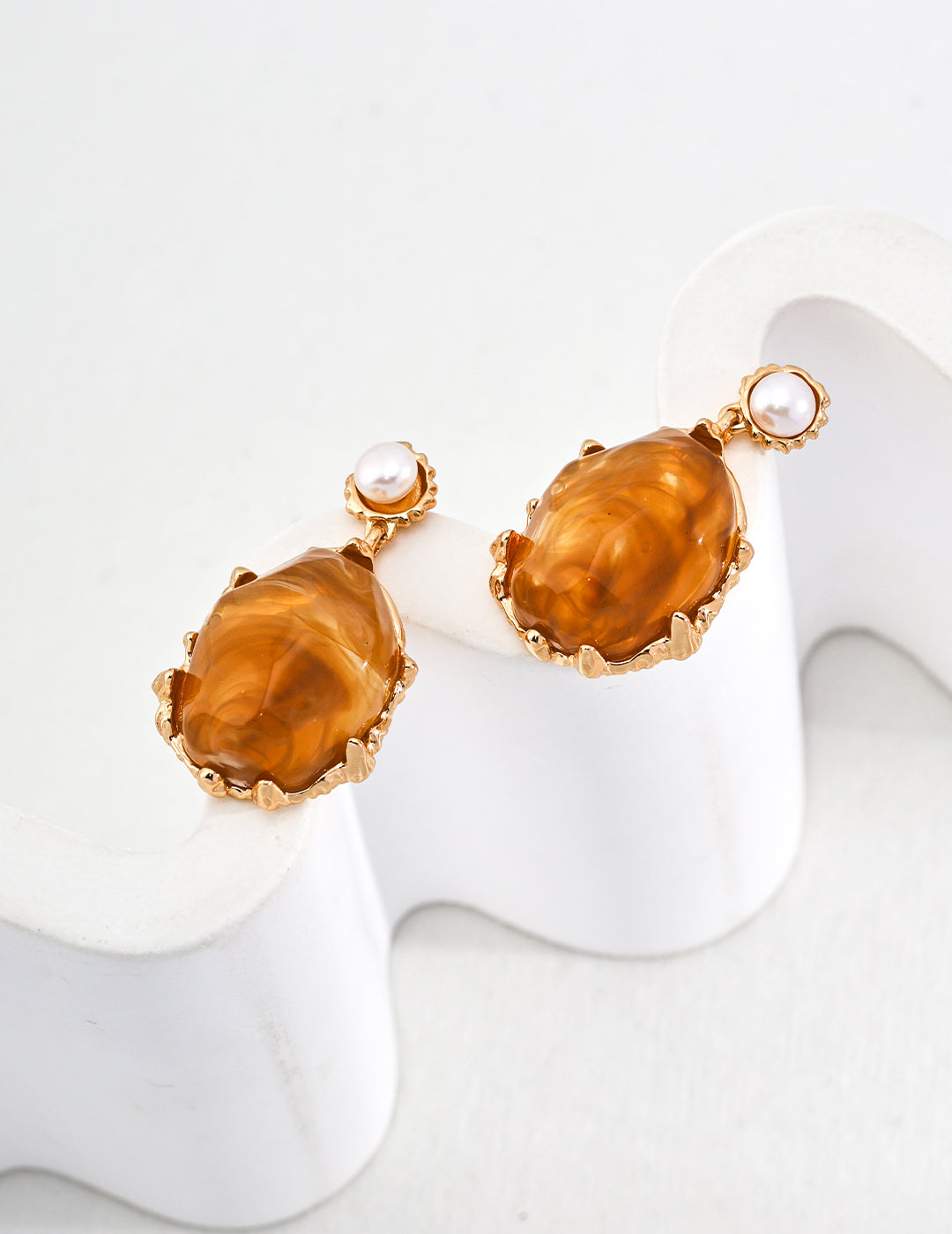 Pearl Resin Luster Drop Earrings