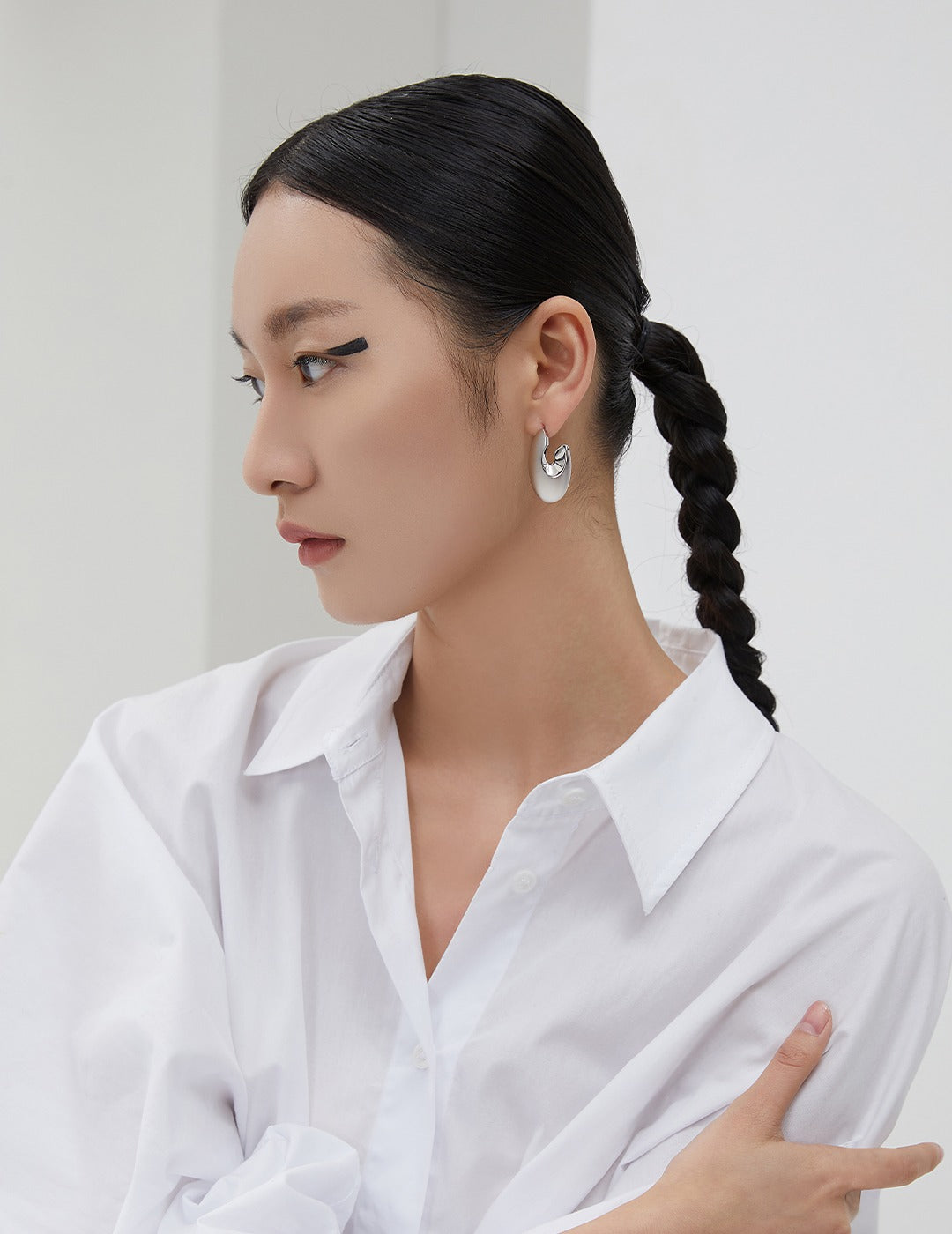 Shadowplay Oval Hoops