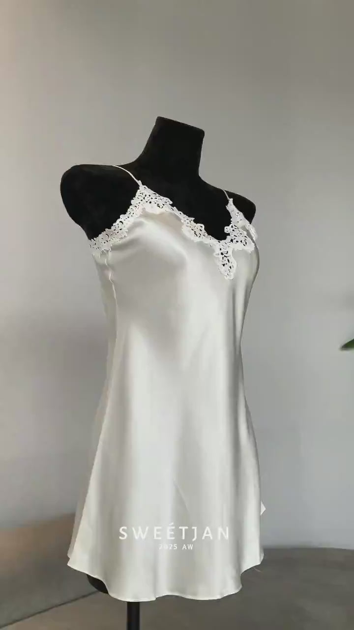 Classic Ivory Dream Nightgown